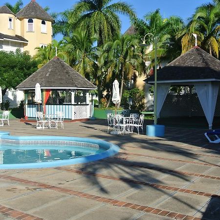 Beach Studio 18 Ocho Rios Exteriör bild