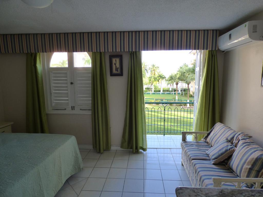 Beach Studio 18 Ocho Rios Exteriör bild